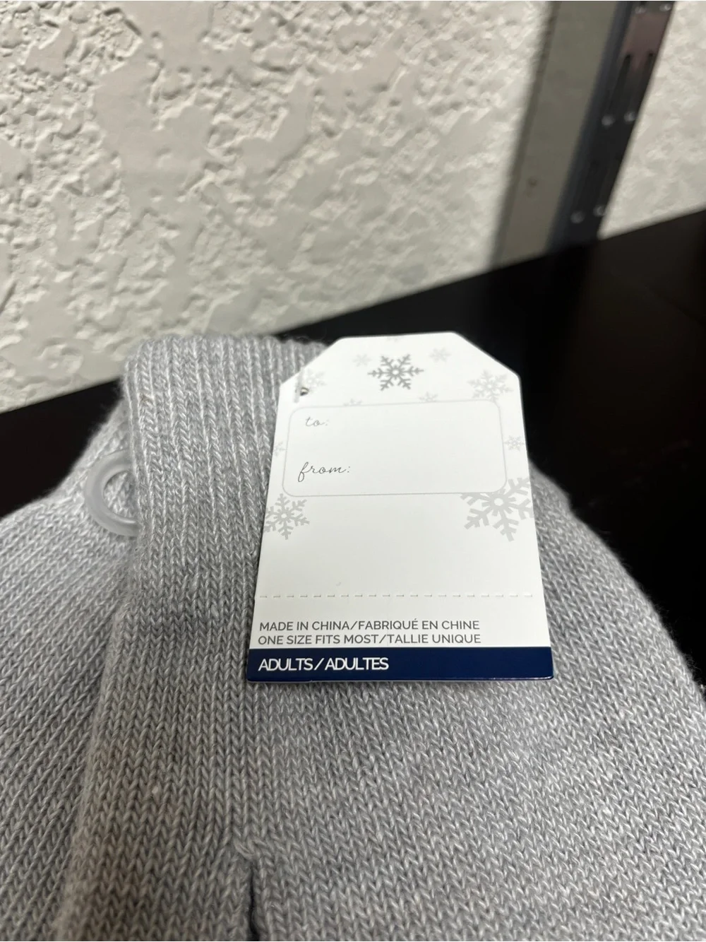 Source Unknown Silver Gray Knit Gloves
